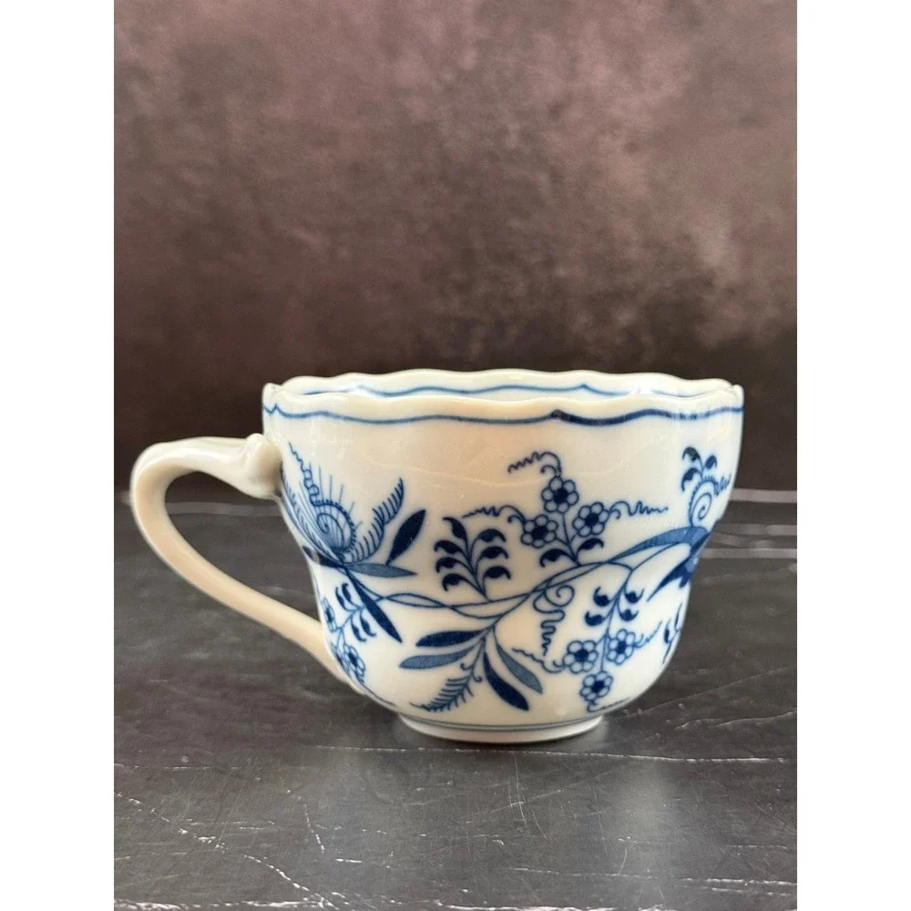 VTG Blue Danube Blue Onion Oversized Coffee Tea Cup 3 3/4in Wide MINT!